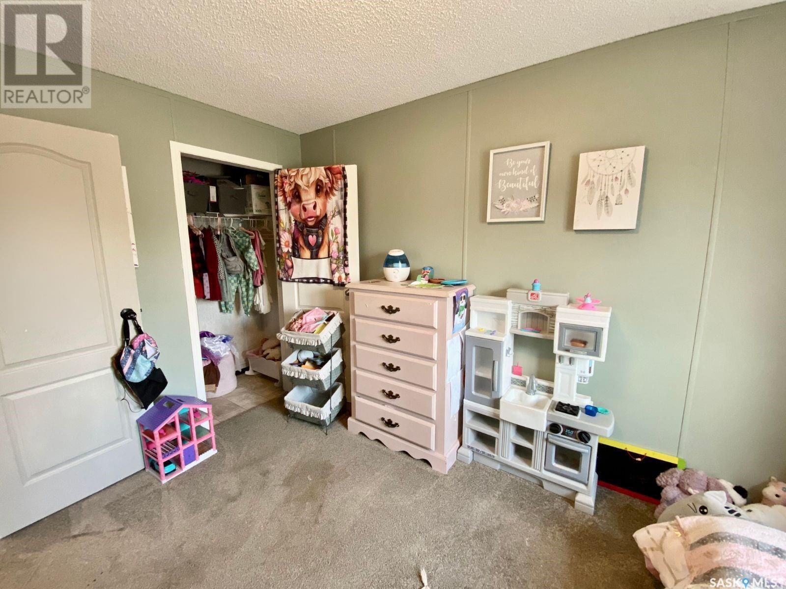 114 3 Street E, Carnduff, SK