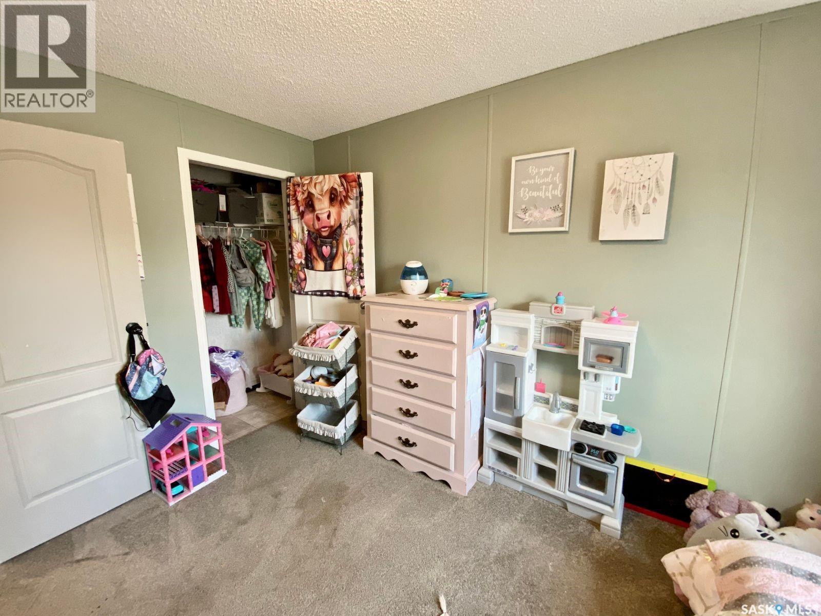 114 3 Street E, Carnduff, SK