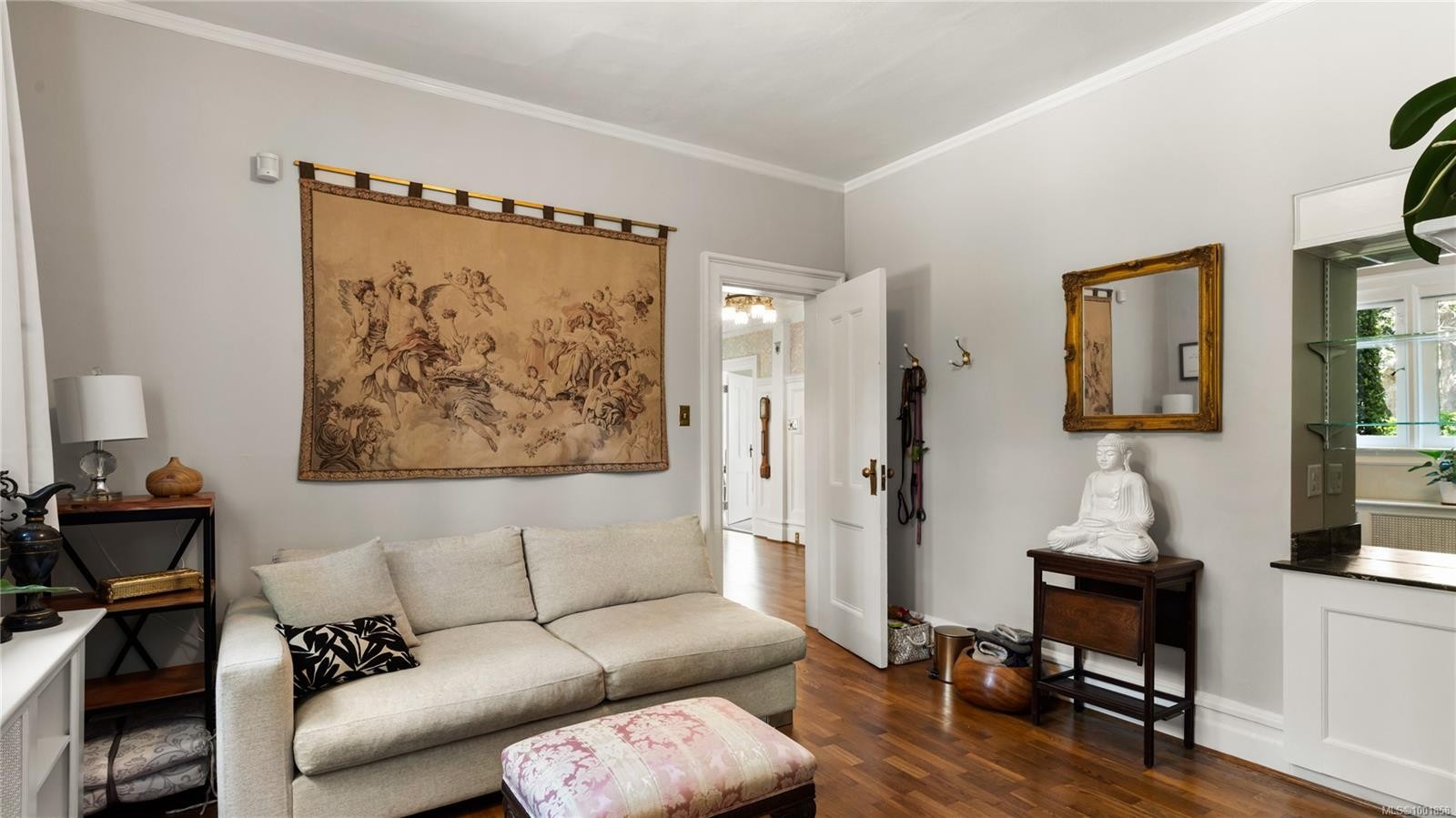 305 Denison Rd, Oak Bay, BC