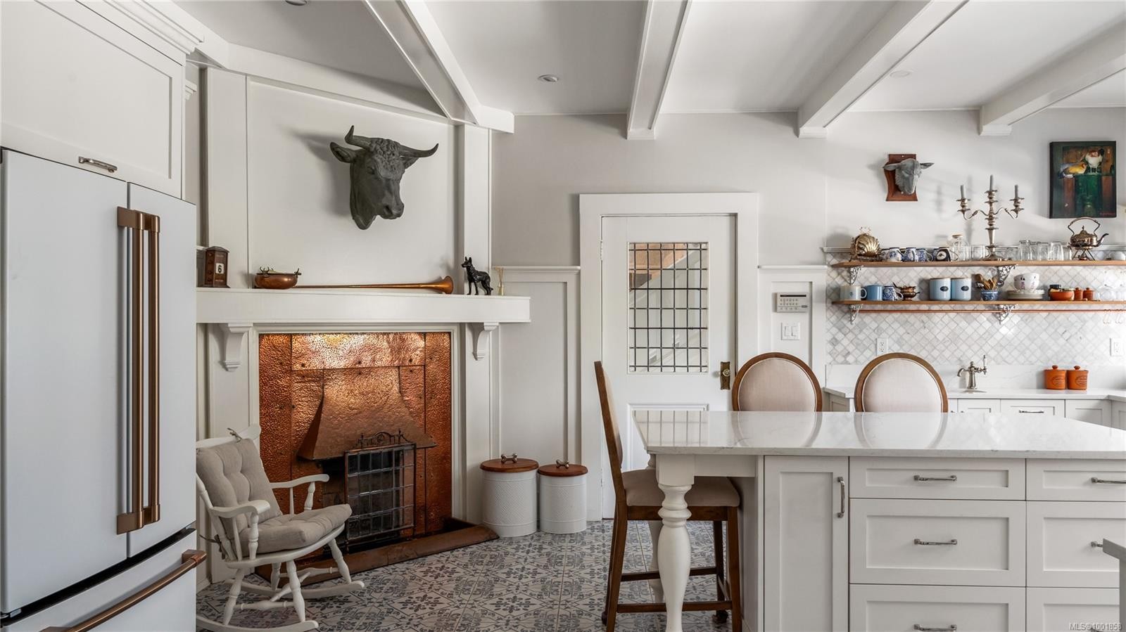 305 Denison Rd, Oak Bay, BC