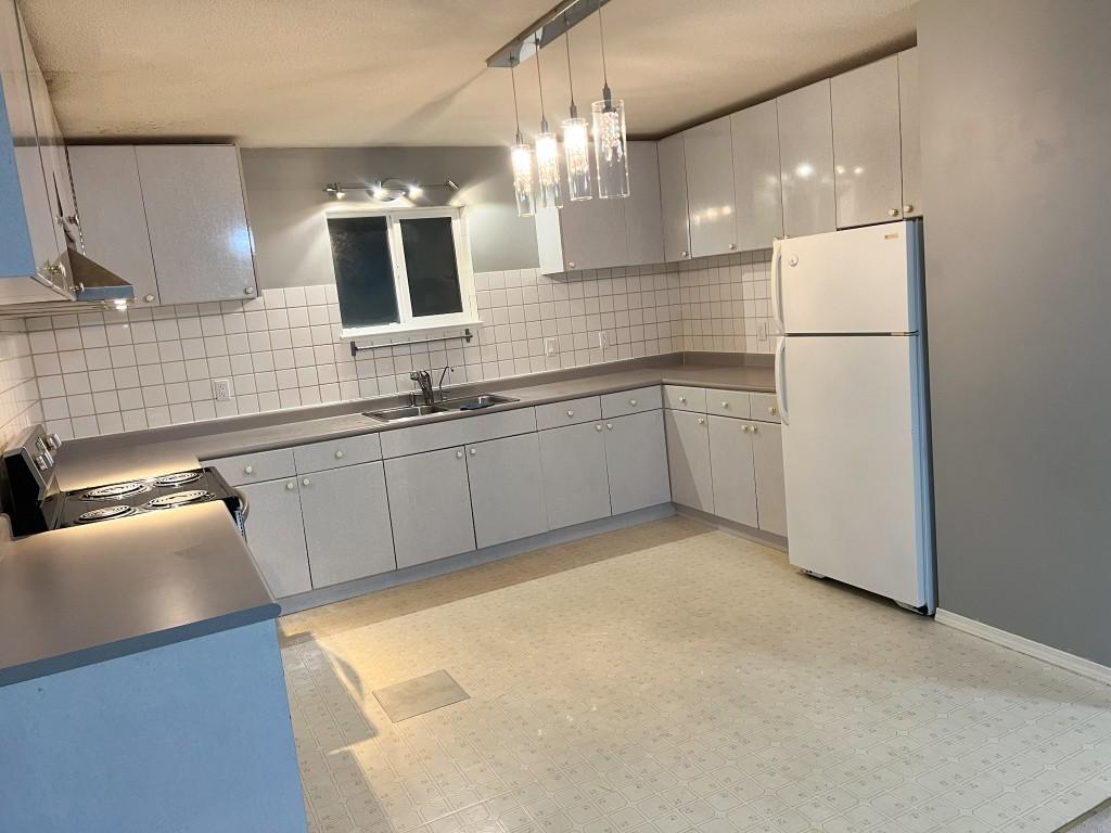 1511 Cariboo Highway, Clinton, BC