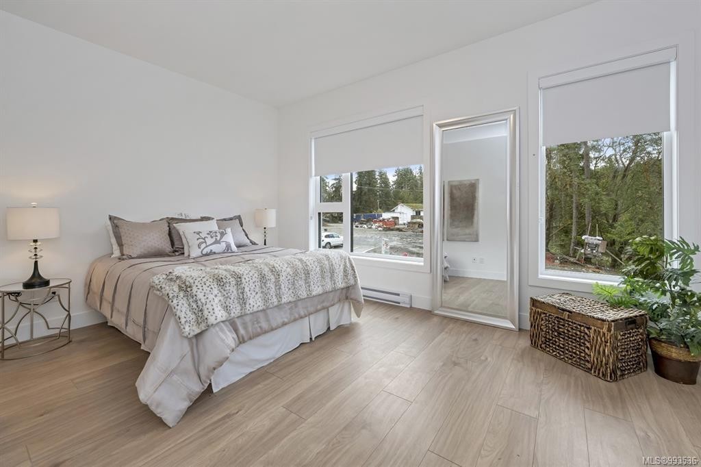 10-2330 Sooke Rd, Colwood, BC - Indoor Photo Showing Bedroom