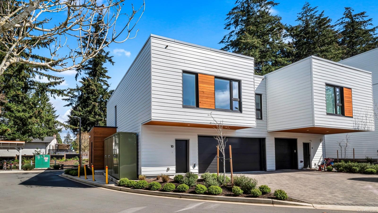 10-2330 Sooke Rd, Colwood, BC - Outdoor With Facade