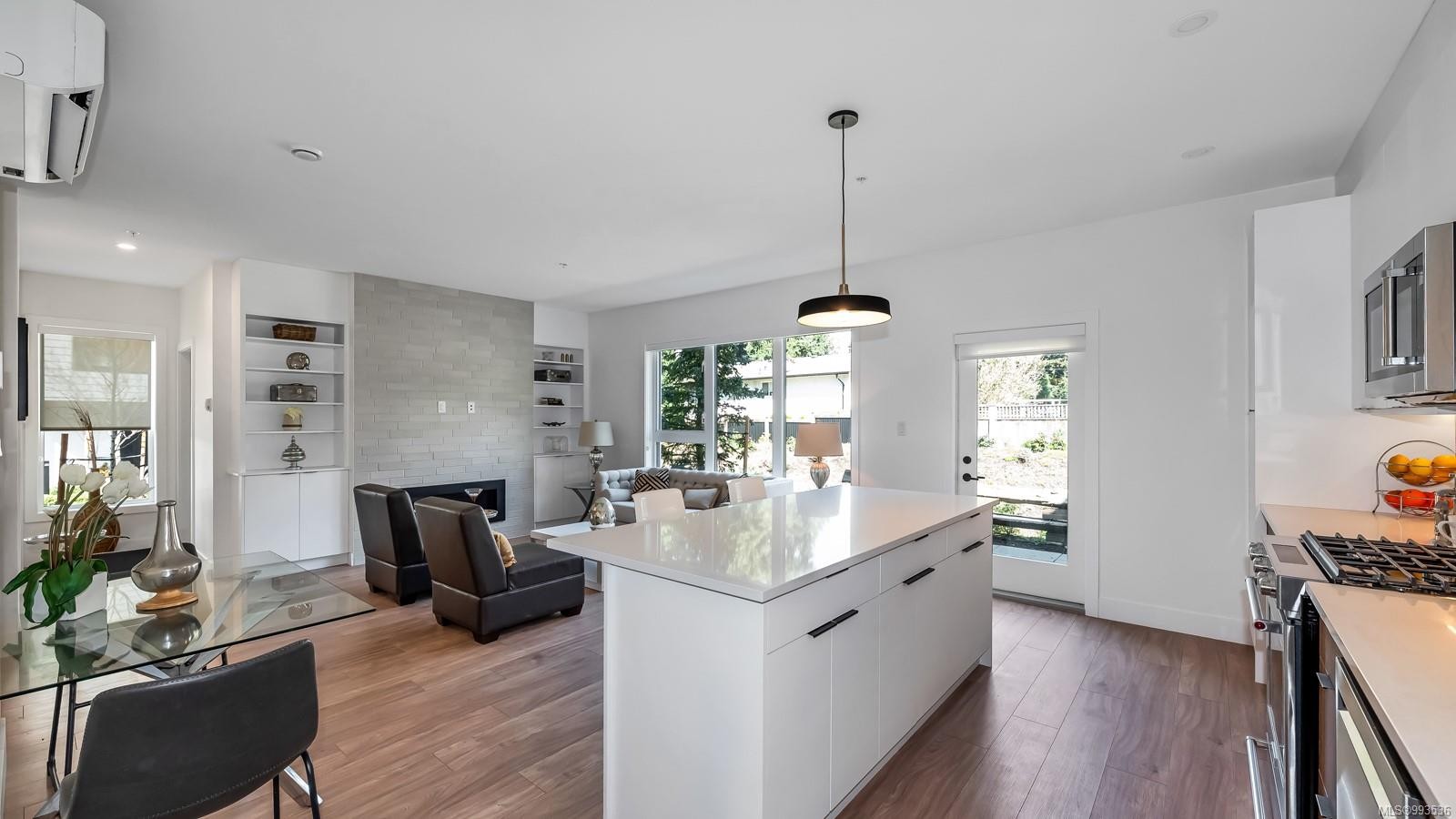 10-2330 Sooke Rd, Colwood, BC - Indoor Photo Showing Other Room