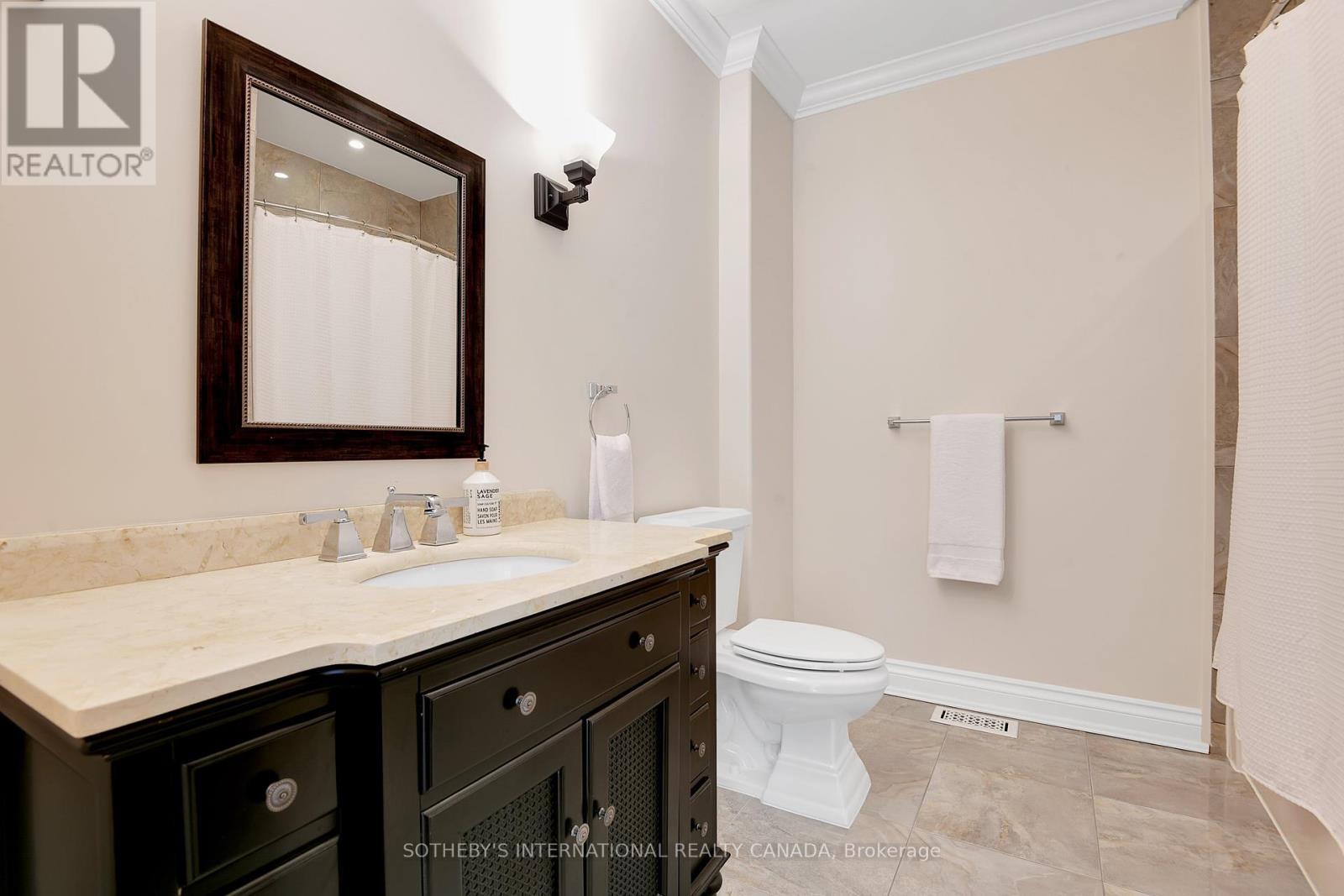 106 Lorlei Drive, Mcnab/Braeside, ON - Indoor Photo Showing Bathroom