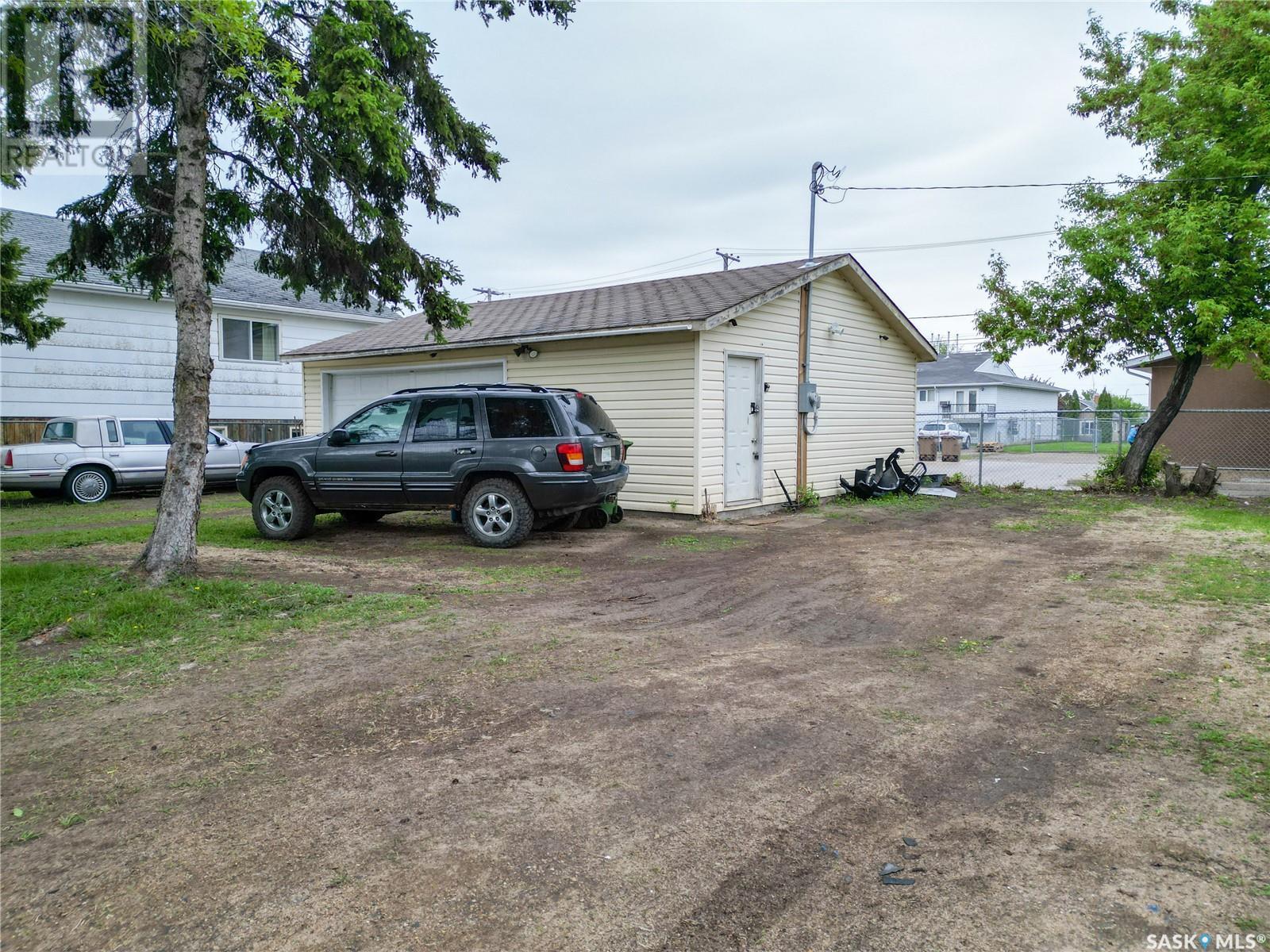 602 6Th Avenue E, Prince Albert, SK