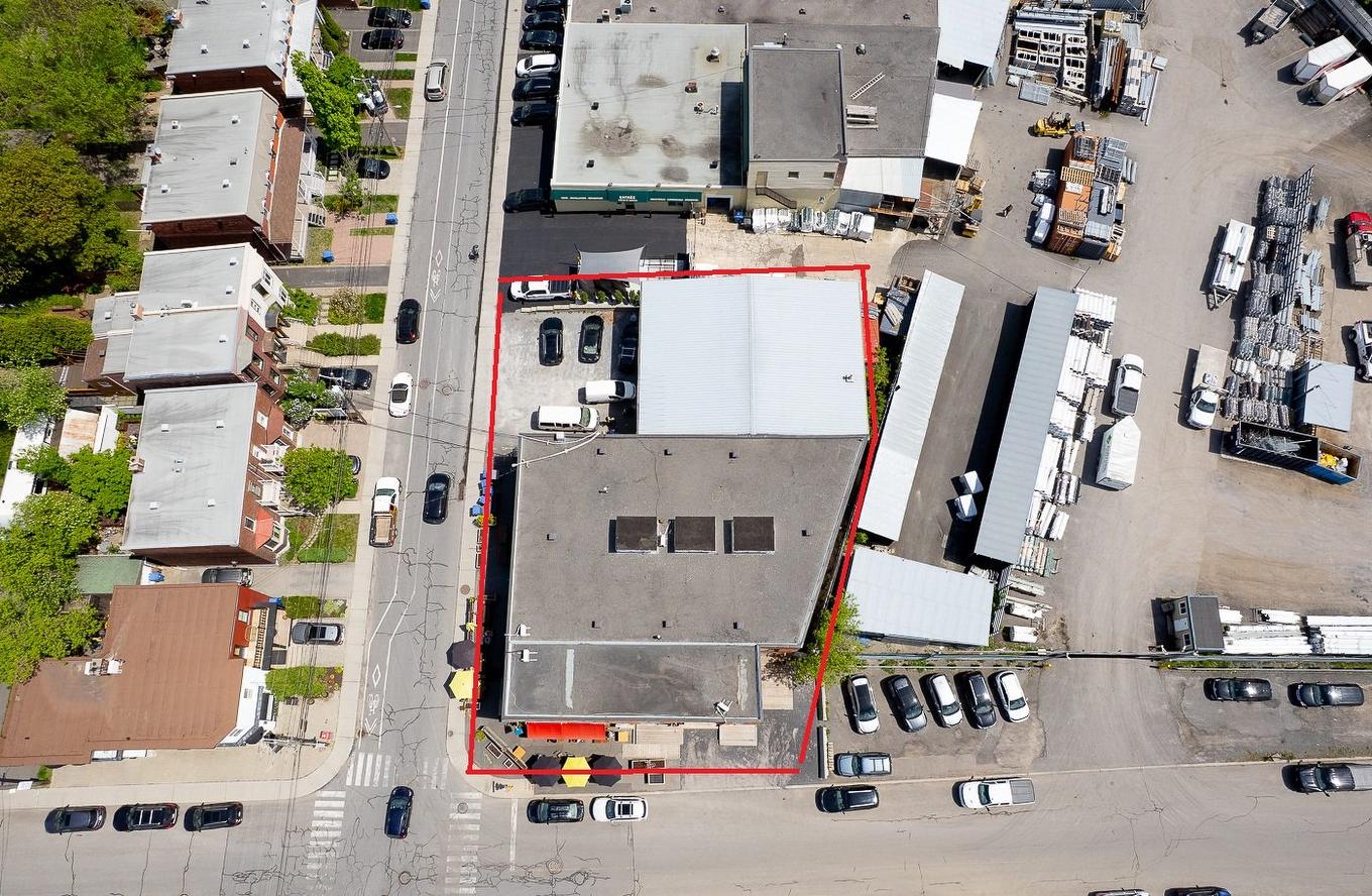 Aerial photo - 205 - 215 Av. St-Denis, Saint-Lambert, QC - Outdoor With View