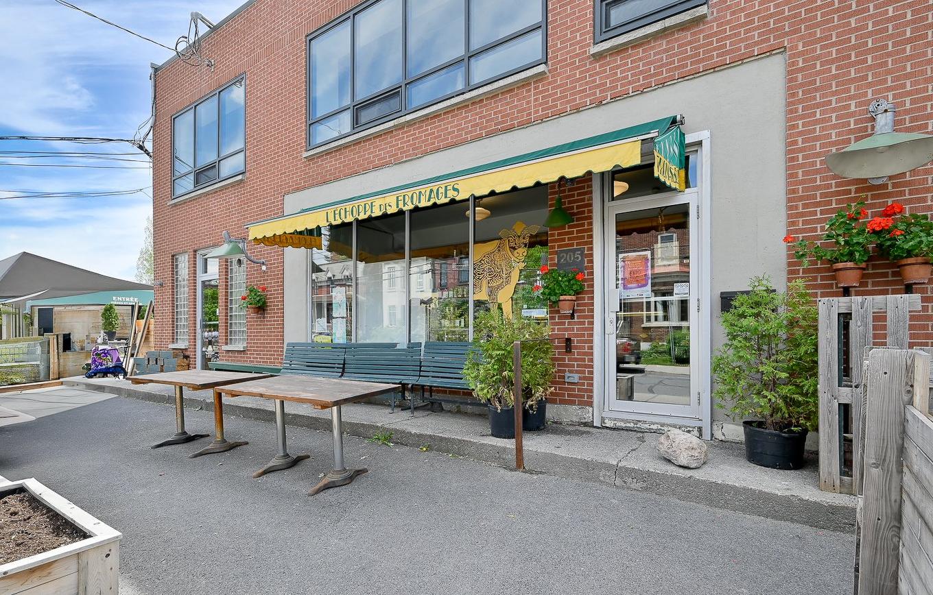 Frontage - 205 - 215 Av. St-Denis, Saint-Lambert, QC - Outdoor With Exterior