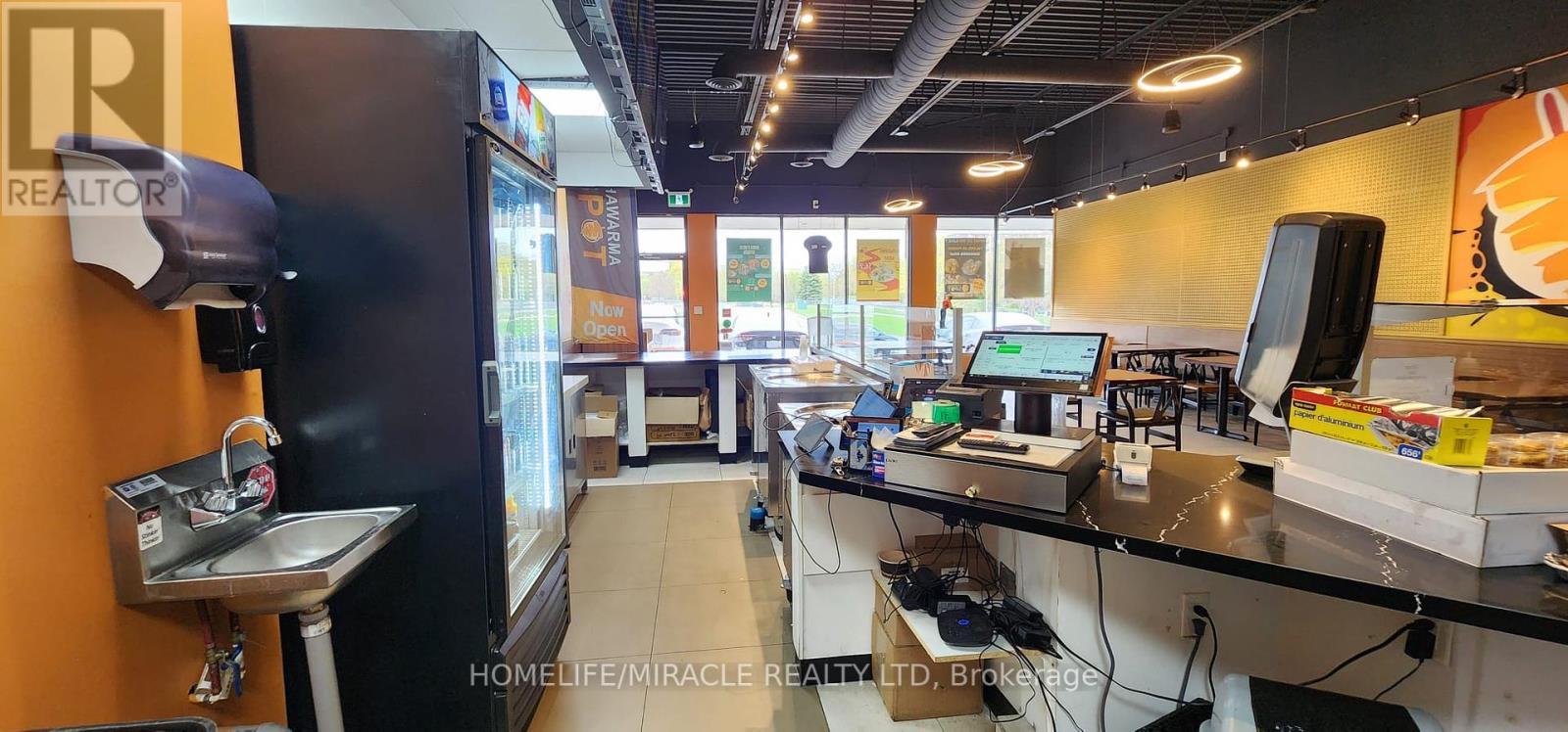 3 - 1180 Simcoe Street N, Oshawa, ON