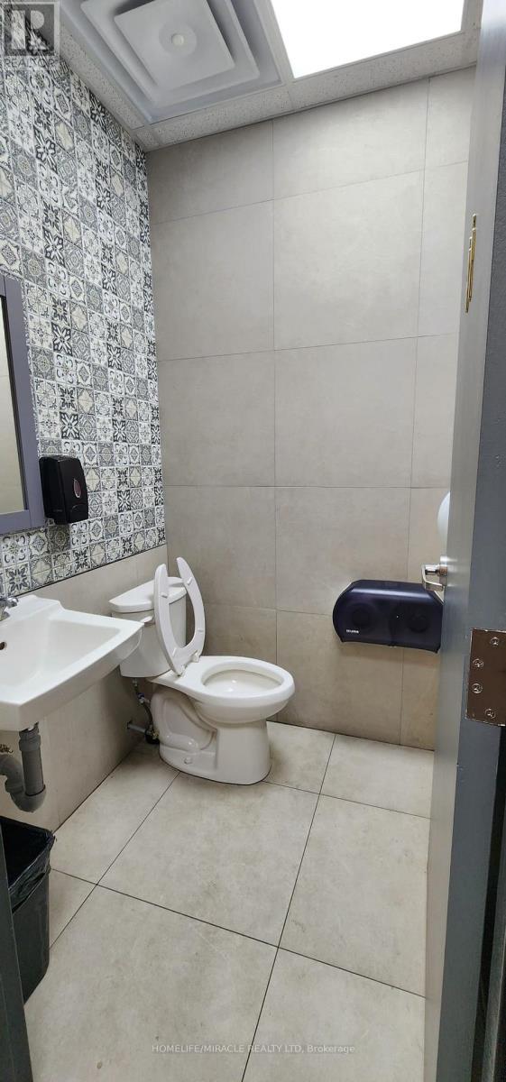 3 - 1180 Simcoe Street N, Oshawa, ON