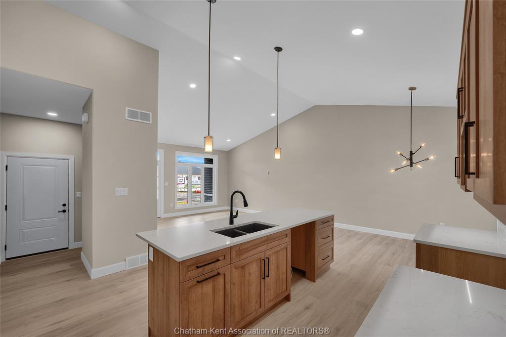 567 Keil Trail North, Chatham, ON