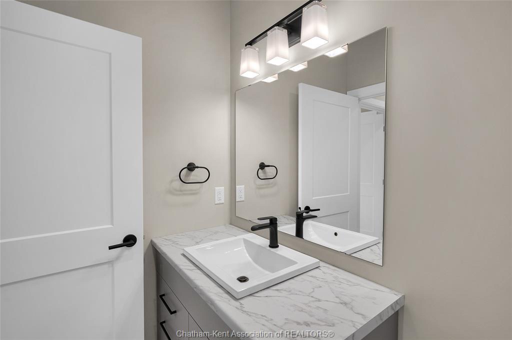 567 Keil Trail North, Chatham, ON