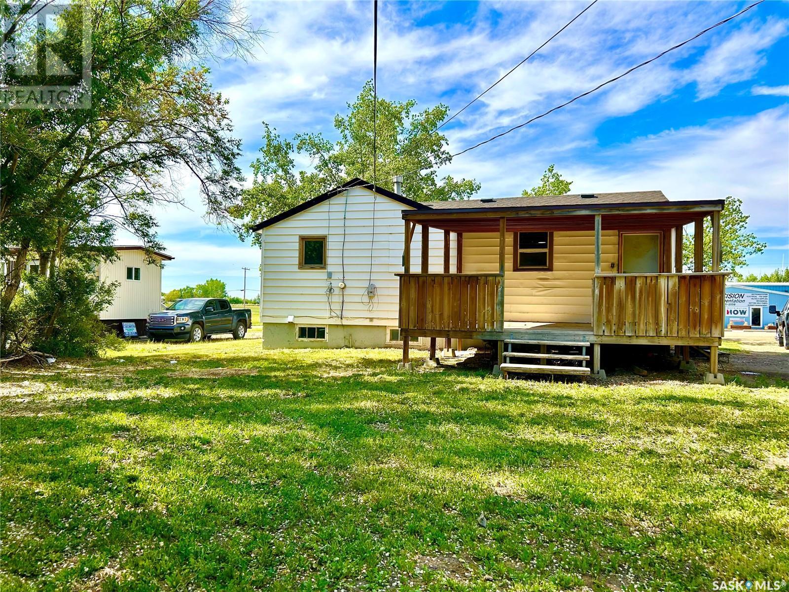 209 4Th Avenue E, Coleville, SK - Outdoor With Deck Patio Veranda
