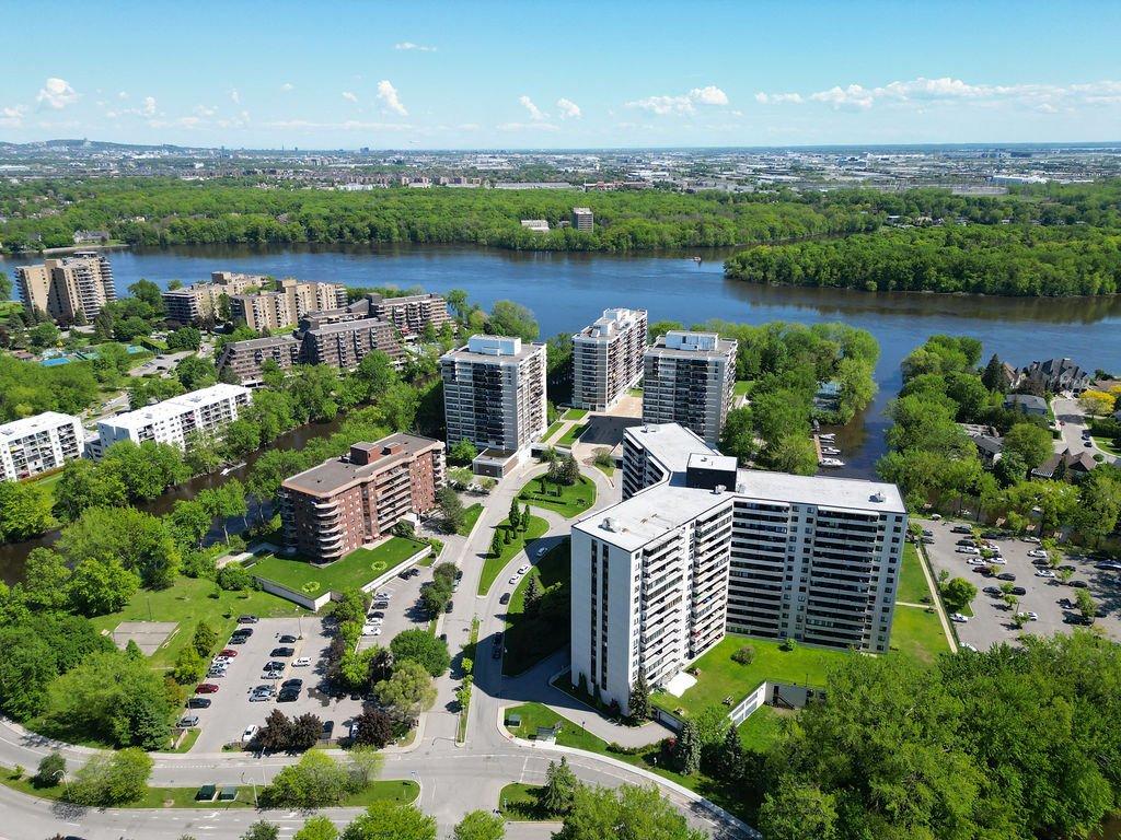 Photo aérienne - 1103-2555 Av. Du Havre-Des-Îles, Laval (Chomedey), QC - Outdoor With Body Of Water With View