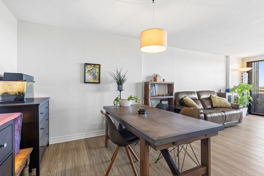 Salle à manger - 1103-2555 Av. Du Havre-Des-Îles, Laval (Chomedey), QC - Indoor