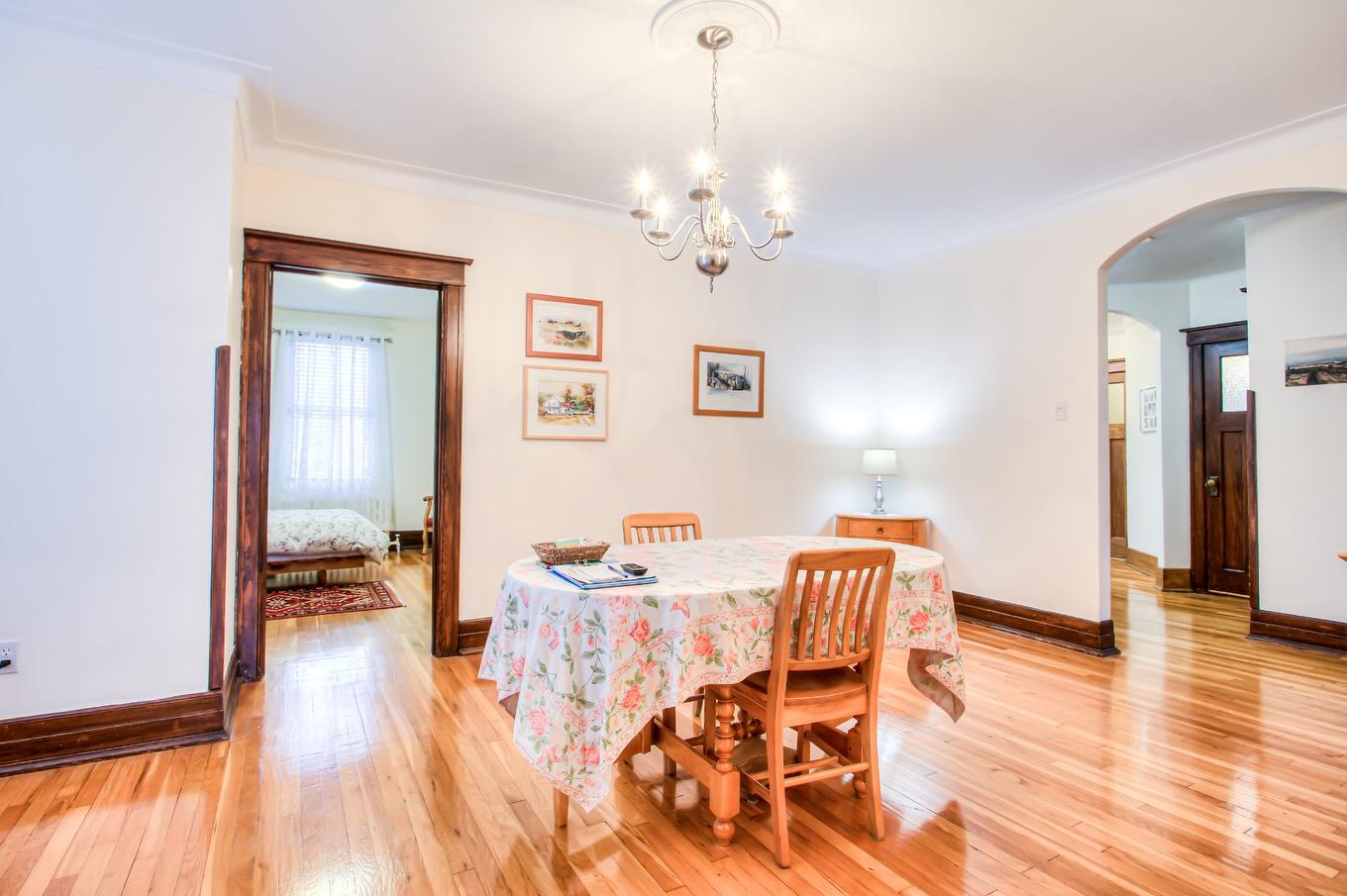 Dining room - 15 Av. Dobie, Mont-Royal, QC - Indoor Photo Showing Dining Room