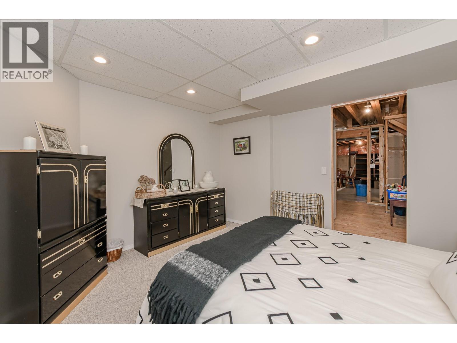 4340 Sederberg Road, Malakwa, BC - Indoor Photo Showing Bedroom