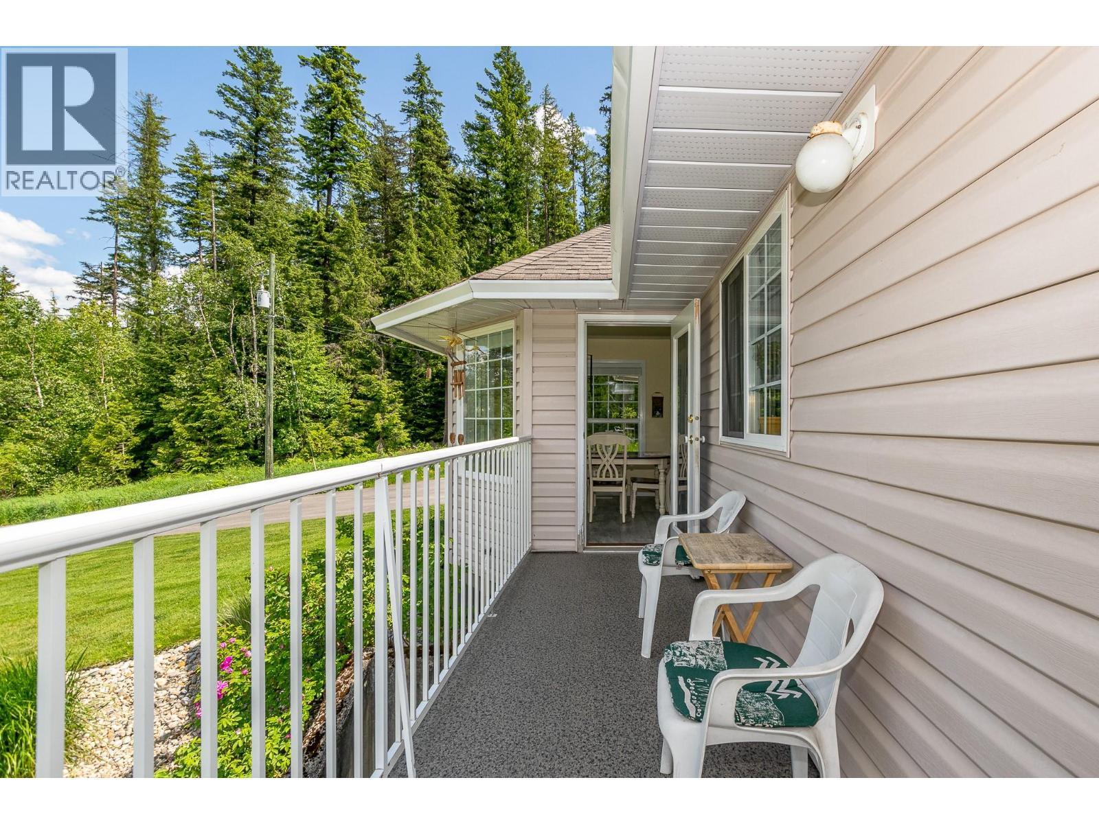 4340 Sederberg Road, Malakwa, BC - Outdoor With Exterior