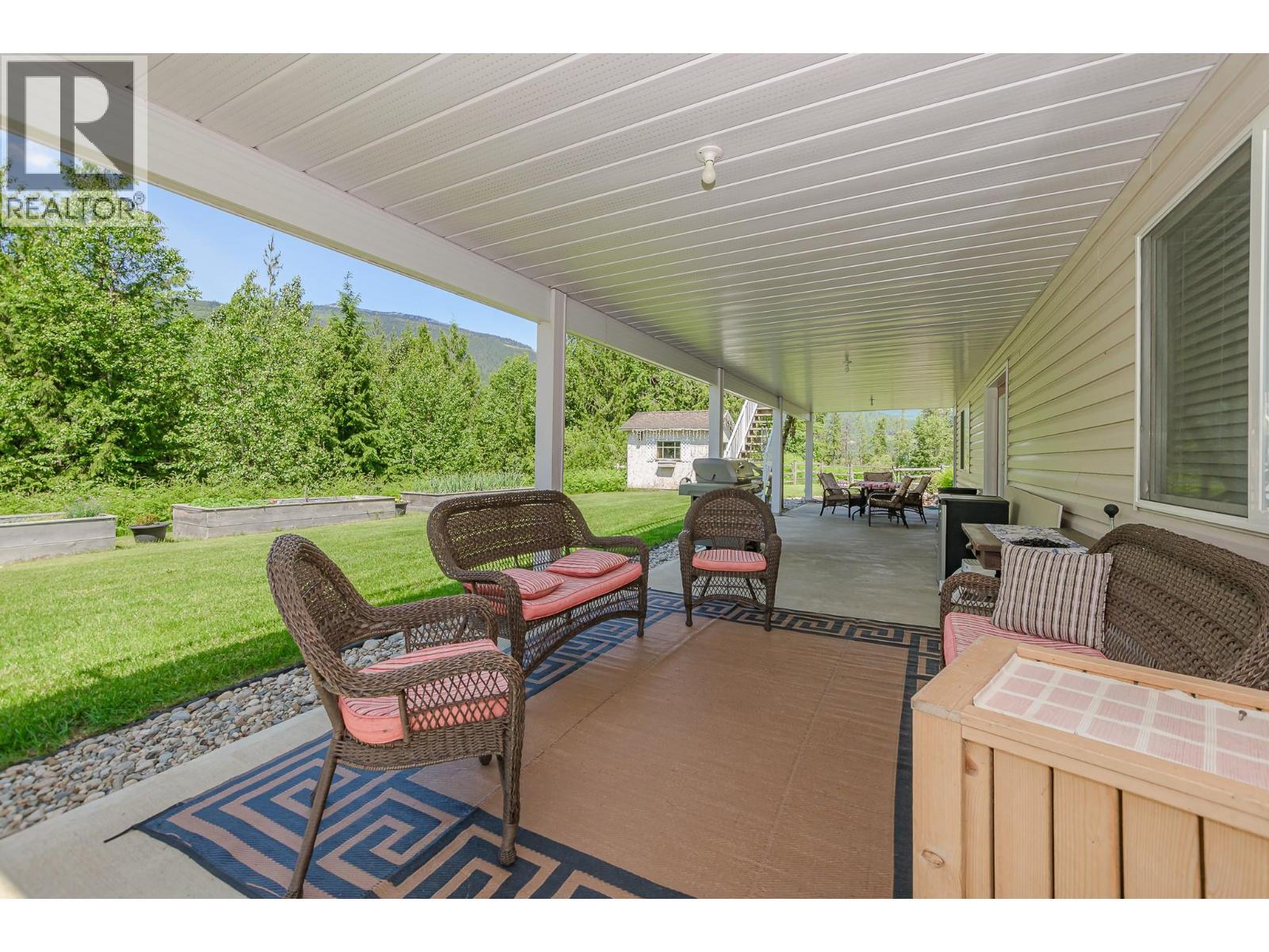 4340 Sederberg Road, Malakwa, BC - Outdoor With Deck Patio Veranda With Exterior