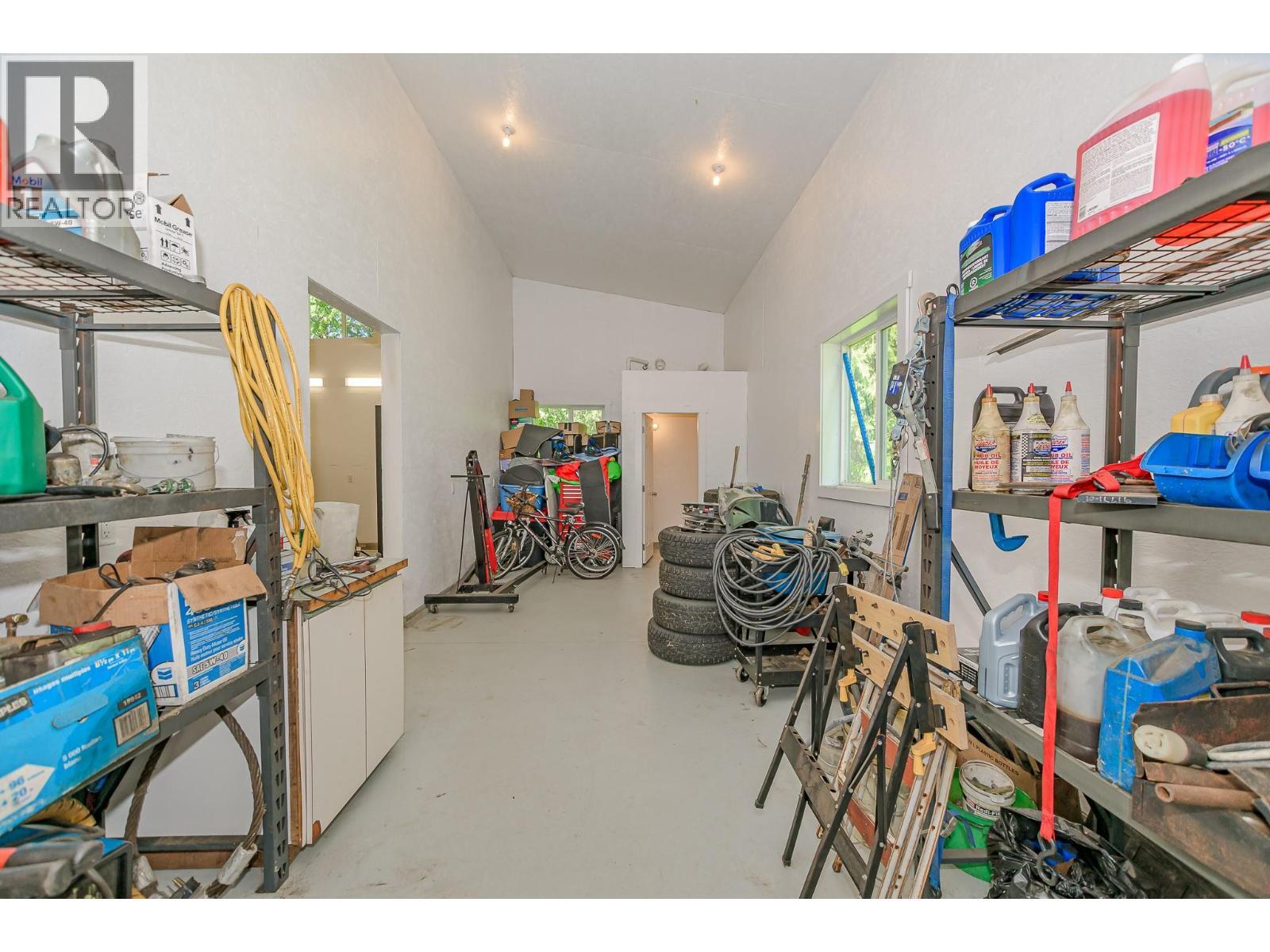 4340 Sederberg Road, Malakwa, BC - Indoor Photo Showing Other Room