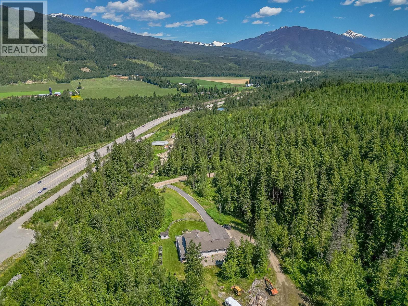 4340 Sederberg Road, Malakwa, BC - Outdoor With View