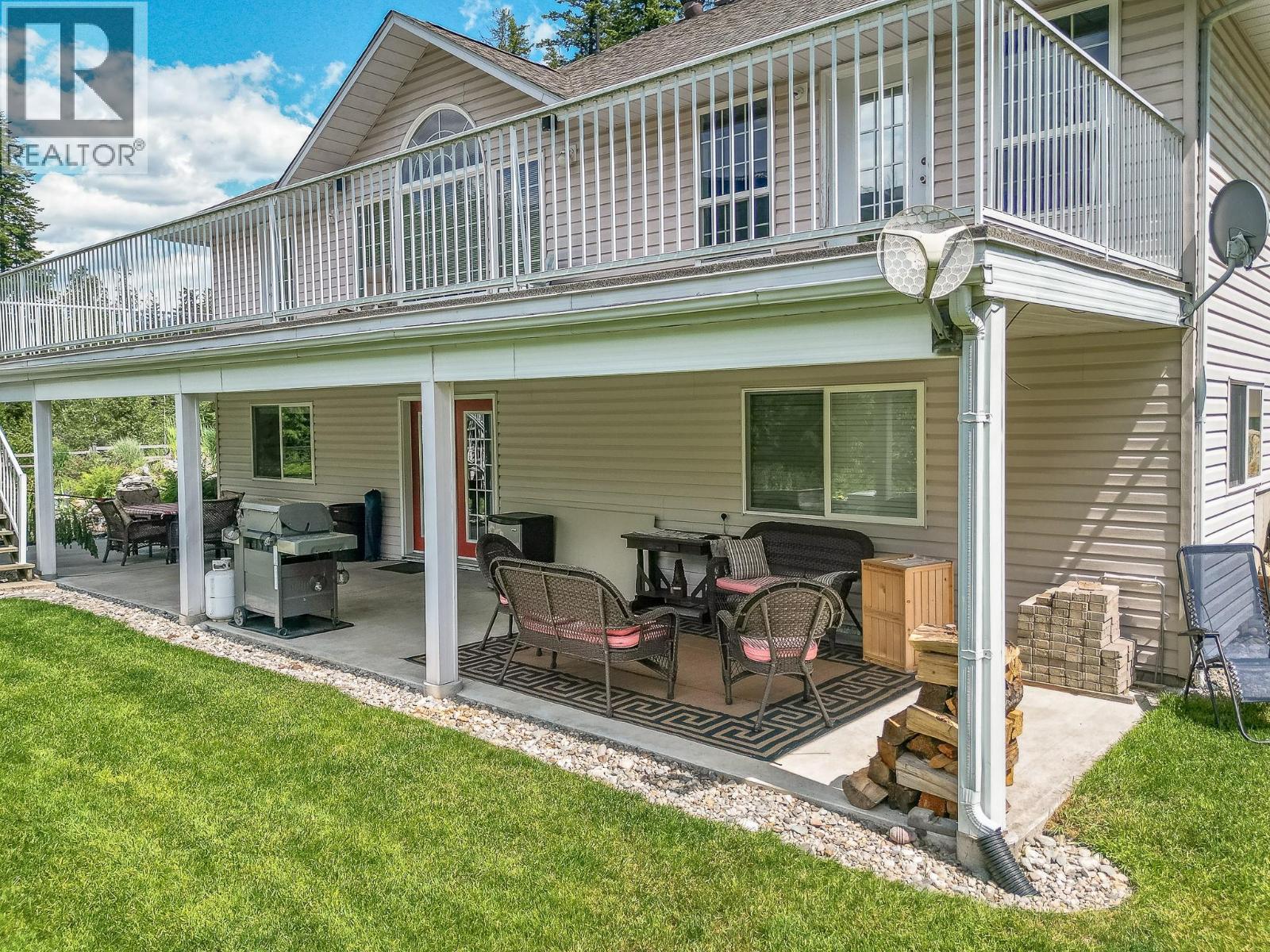 4340 Sederberg Road, Malakwa, BC - Outdoor With Deck Patio Veranda