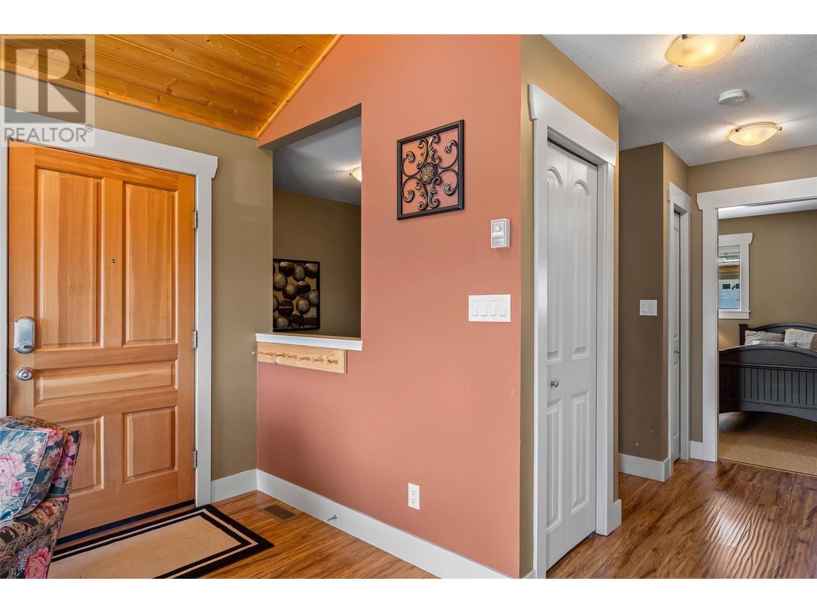 2633 Squilax Anglemont Road Unit# 198, Lee Creek, BC - Indoor Photo Showing Other Room