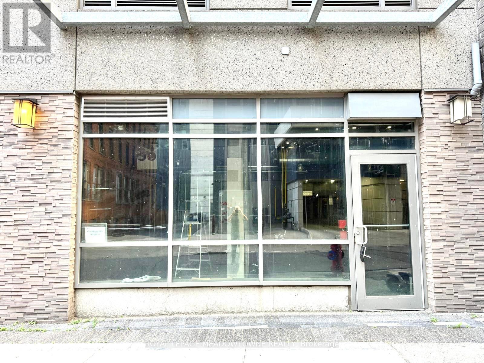 C5A - 150 Main Street W, Hamilton, ON