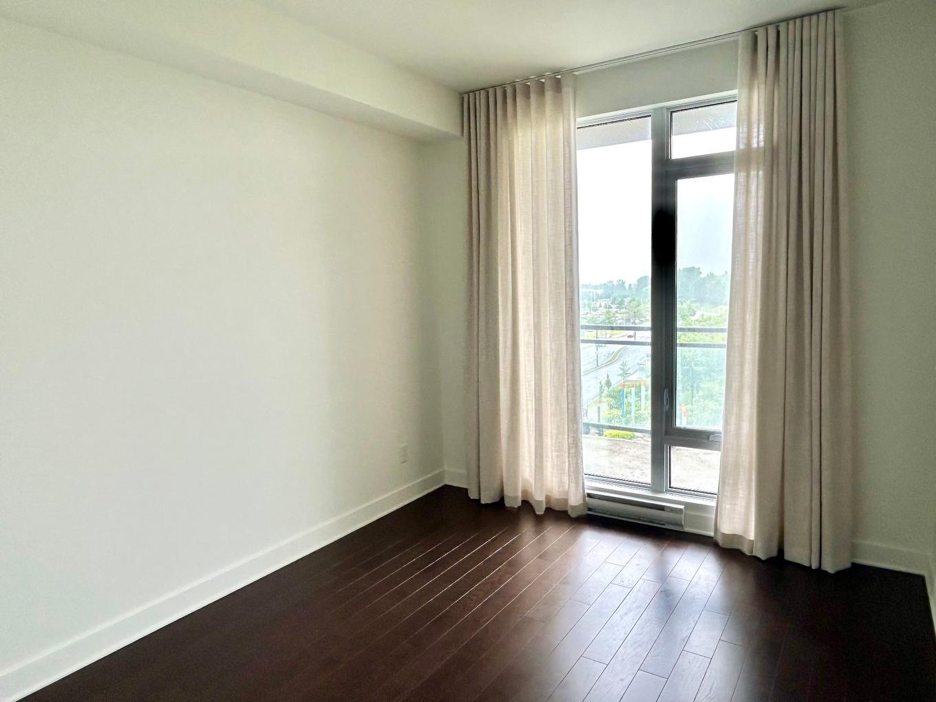 Bedroom - 515-5905 Boul. Du Quartier, Brossard, QC - Indoor Photo Showing Other Room