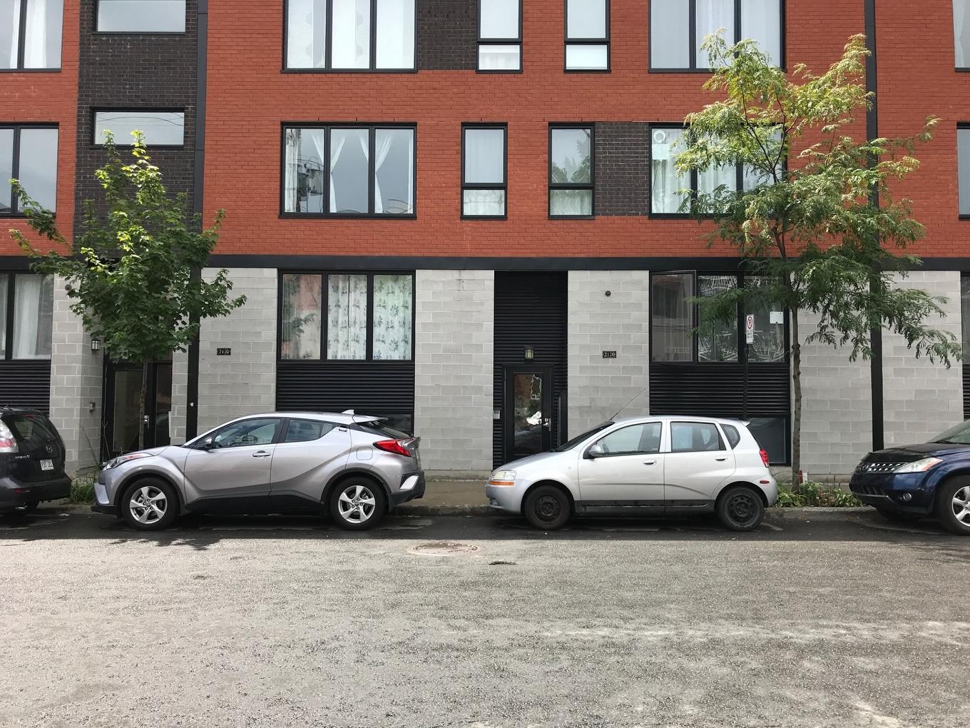 Exterior - 2-2120 Av. Jeanne-D'Arc, Montréal (Mercier/Hochelaga-Maisonneuve), QC - Outdoor