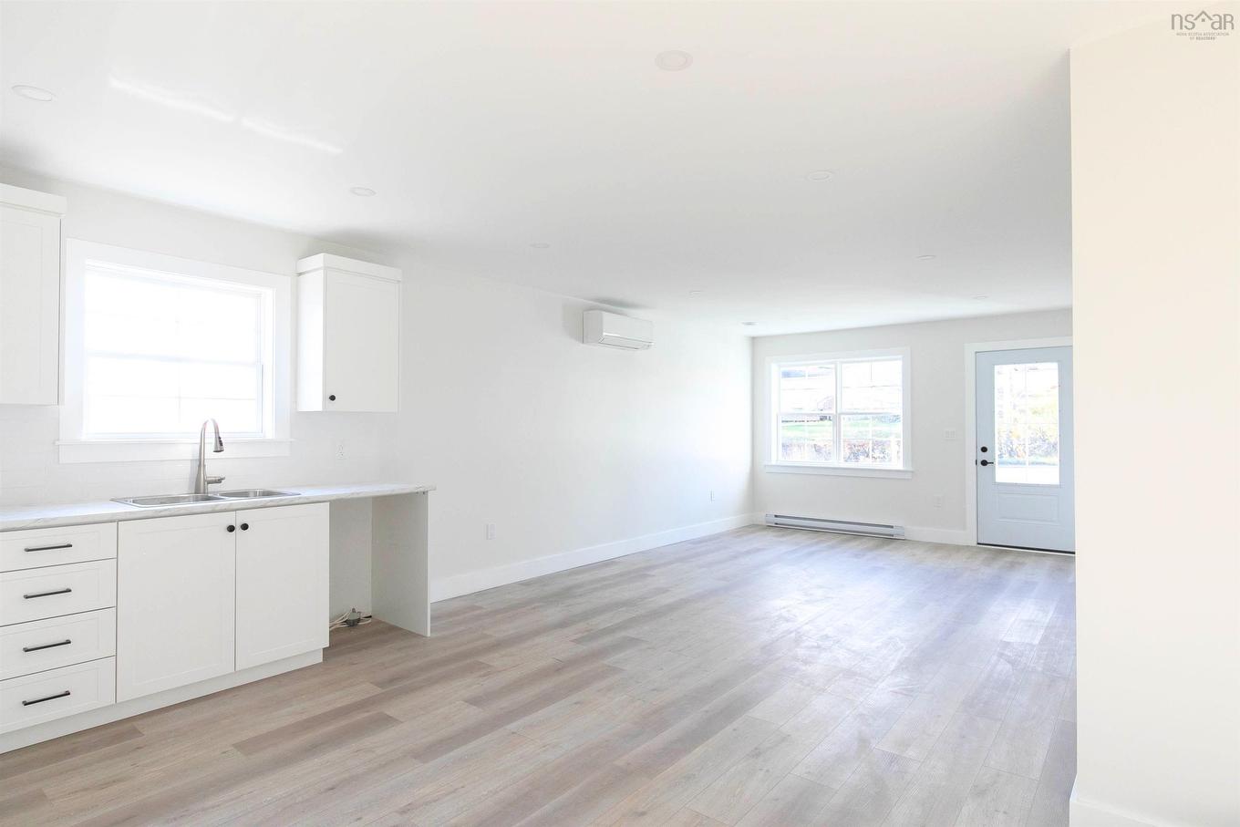 13669 Highway #1, Hants Border, NS