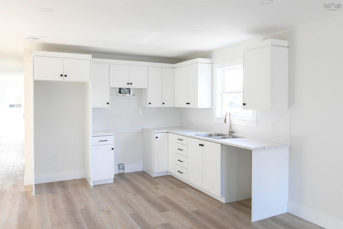 13669 Highway #1, Hants Border, NS