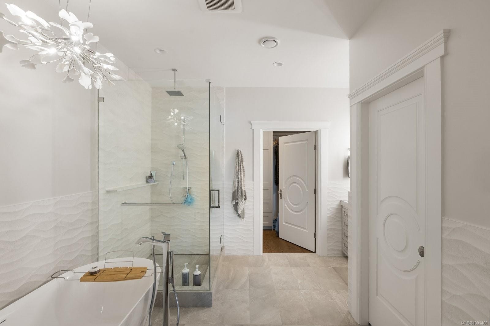 10865 Fernie Wynd Rd, North Saanich, BC