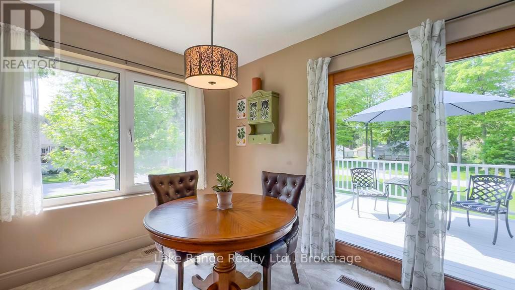201 Shadywood Crescent, Huron-Kinloss, ON - Indoor Photo Showing Dining Room