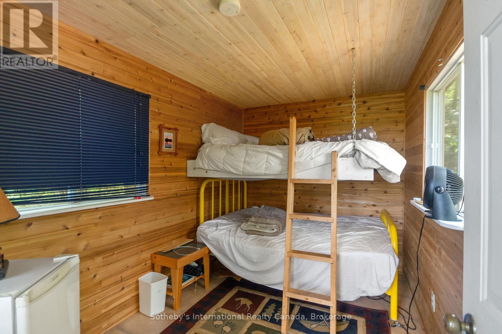 5096 Island 865, Georgian Bay (Baxter), ON - Indoor Photo Showing Bedroom