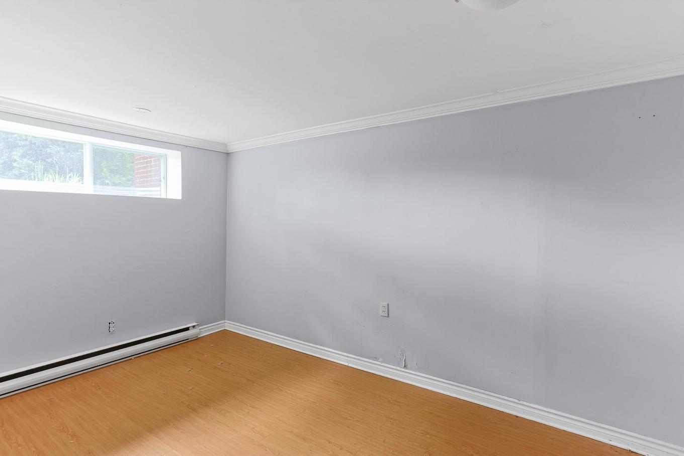 Basement - 857 - 859 Rue St-Clément, Mercier, QC - Indoor Photo Showing Other Room