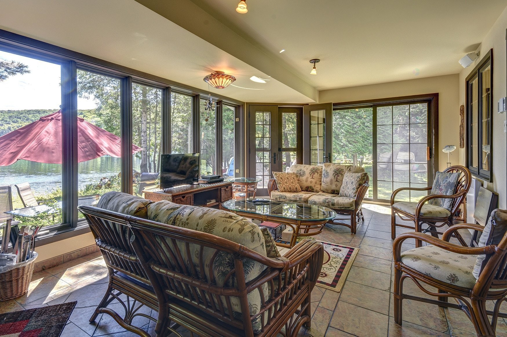 Boudoir - 289 Ch. Bréard, Mont-Tremblant, QC - Indoor Photo Showing Living Room