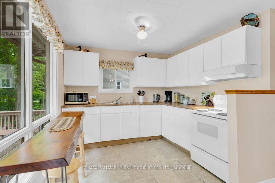 198 Hagerman Lane, Tweed (Hungerford (Twp)), ON - Indoor Photo Showing Kitchen With Double Sink