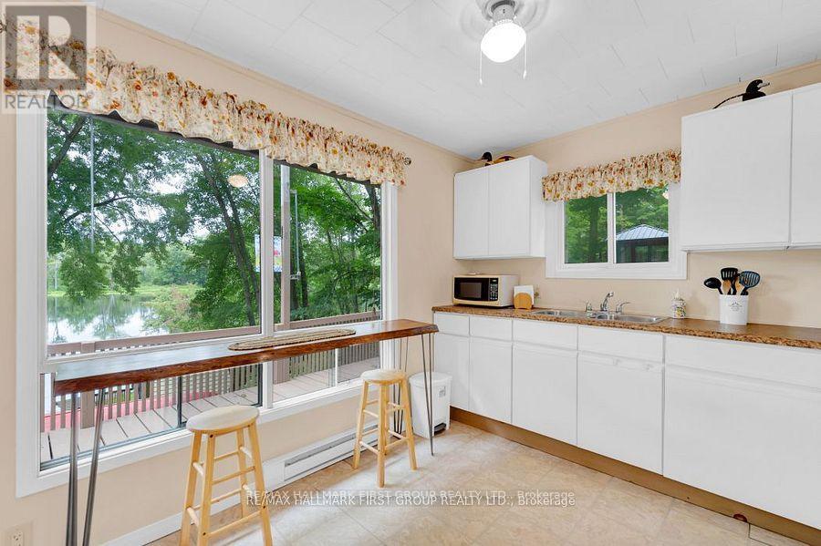 198 Hagerman Lane, Tweed (Hungerford (Twp)), ON - Indoor Photo Showing Kitchen With Double Sink