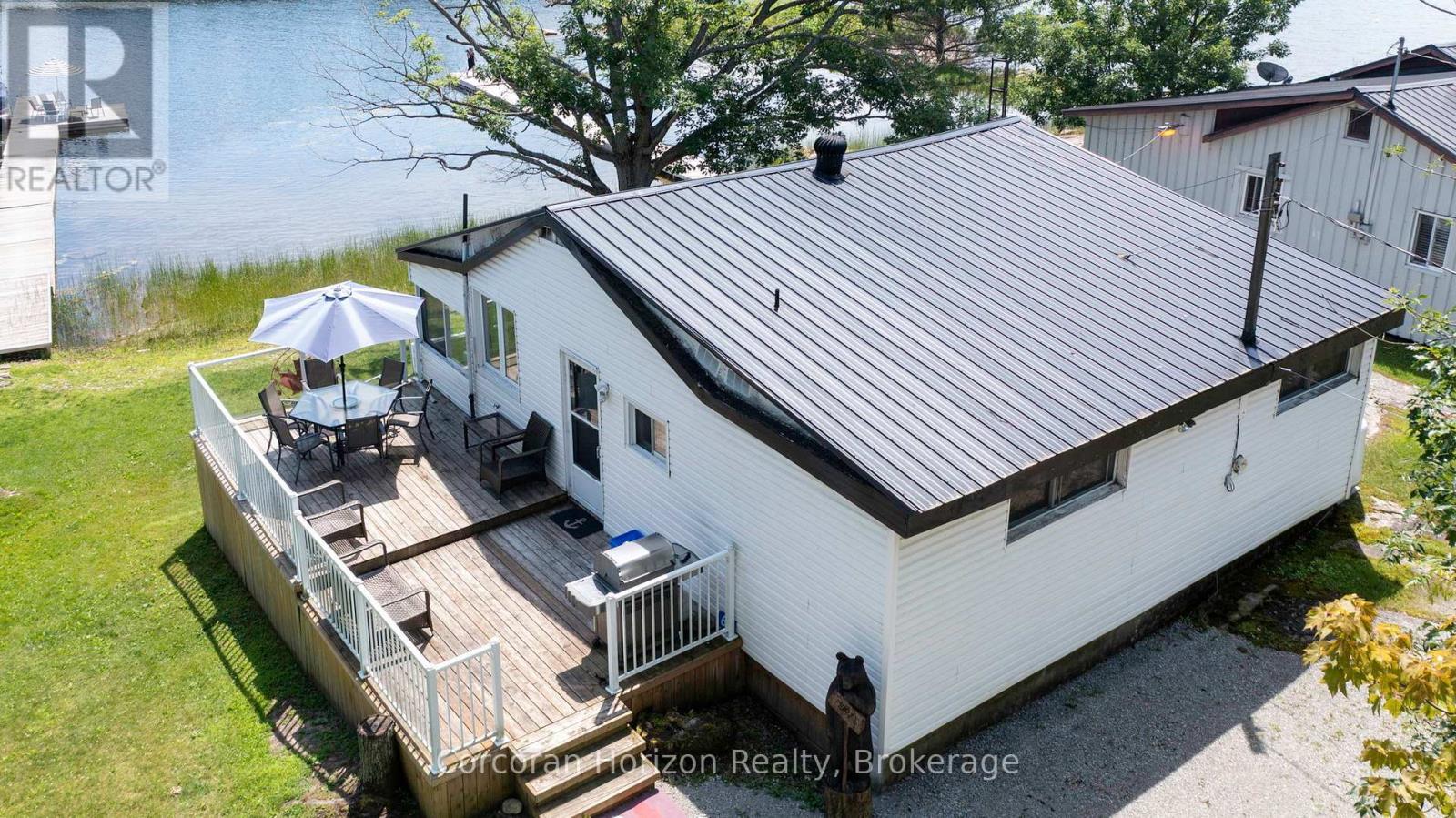 68 Wolverine Beach Rd, Georgian Bay (Baxter), ON - Outdoor With Deck Patio Veranda