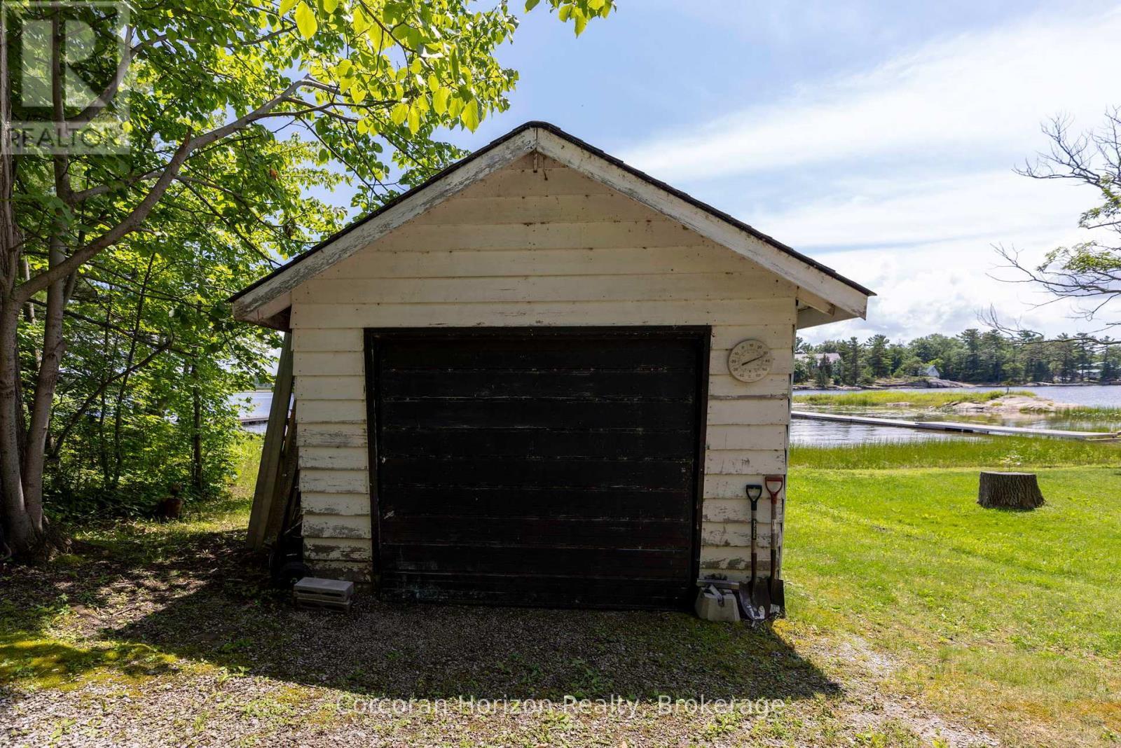 68 Wolverine Beach Rd, Georgian Bay (Baxter), ON - Outdoor