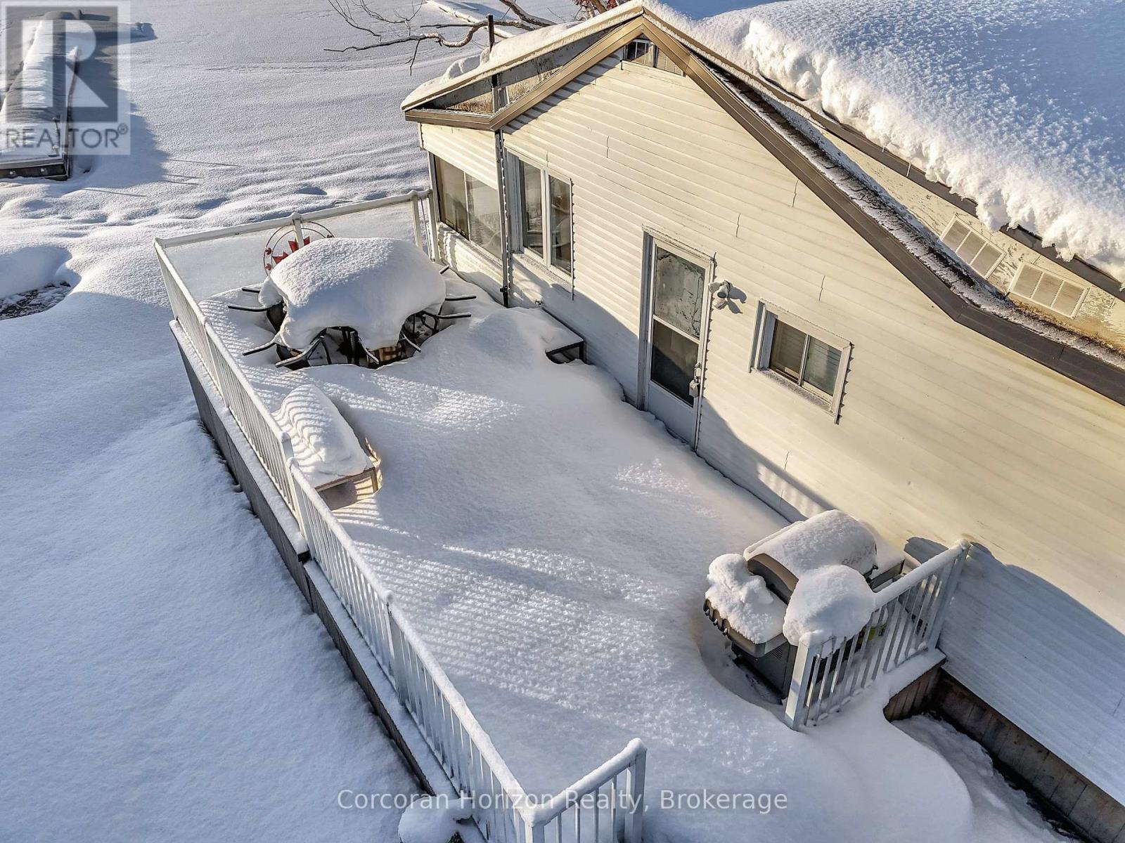 68 Wolverine Beach Rd, Georgian Bay (Baxter), ON - Outdoor With Body Of Water