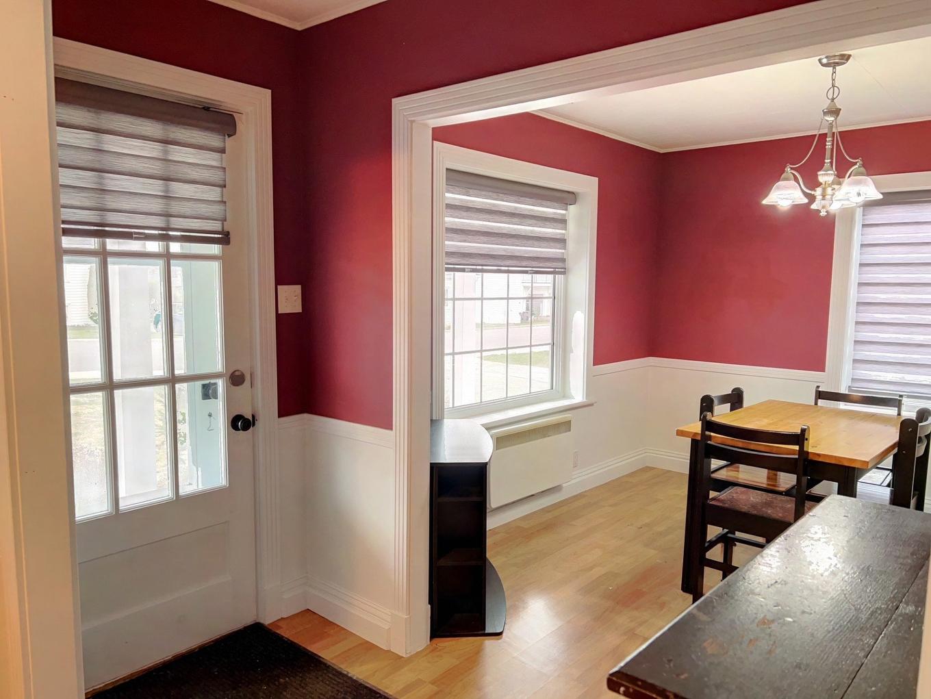 Hall - 106 Rue Rustico N., Saint-Alexis-De-Matapédia, QC - Indoor