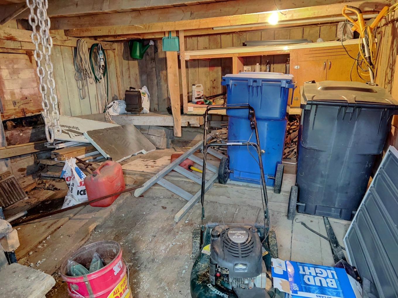 Garage - 106 Rue Rustico N., Saint-Alexis-De-Matapédia, QC - Indoor Photo Showing Basement