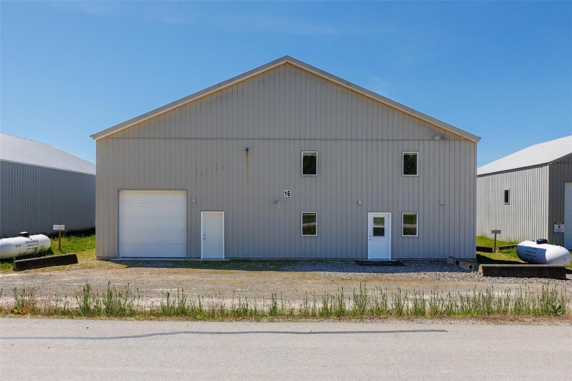 16-1993A Airport Road, Creston, BC