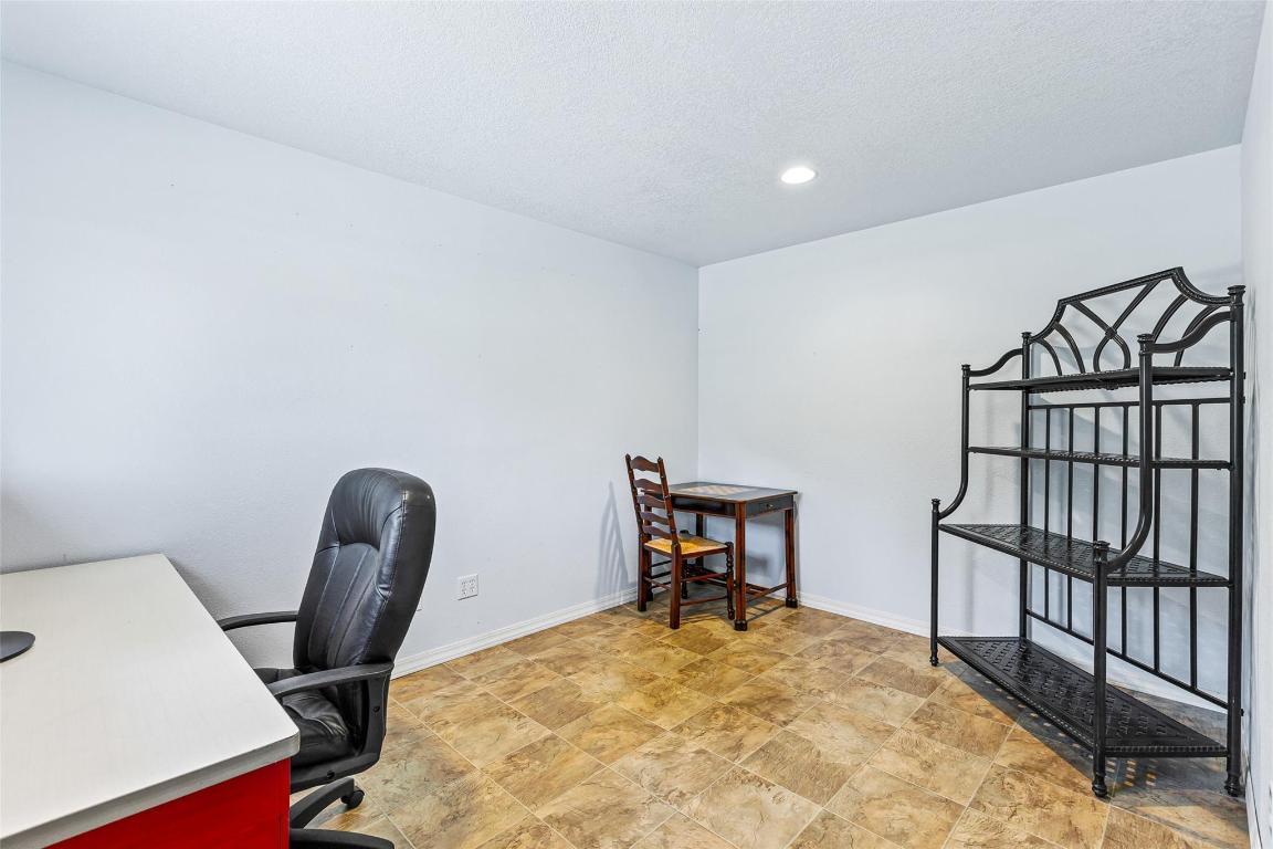 16-1993A Airport Road, Creston, BC