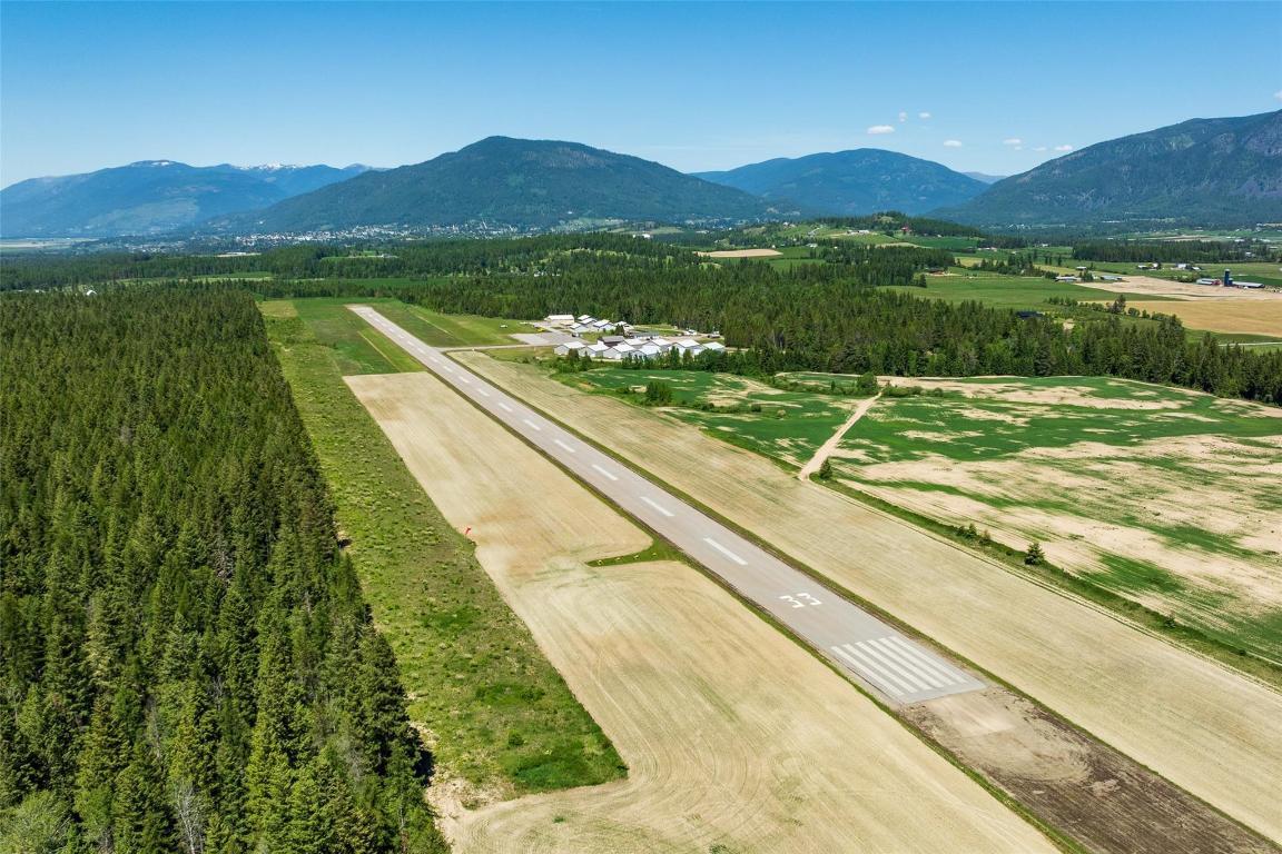 16-1993A Airport Road, Creston, BC