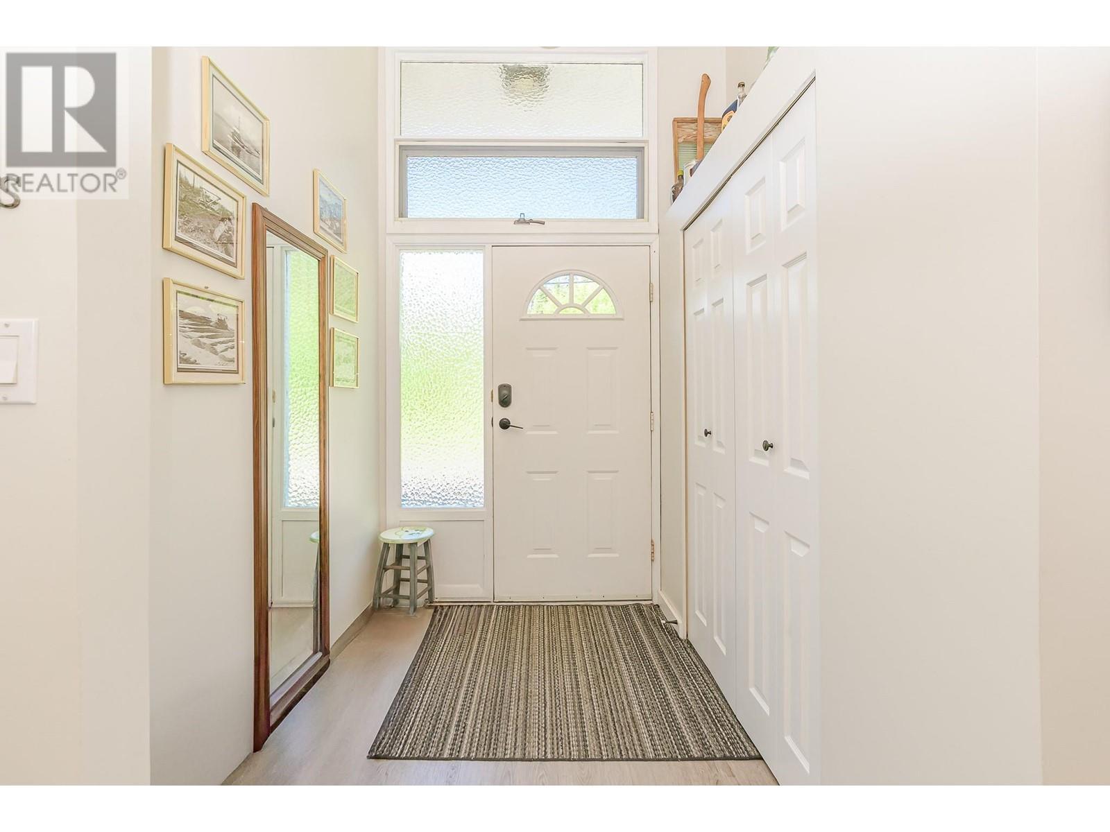 6601 97A Highway, Enderby, BC - Indoor Photo Showing Other Room