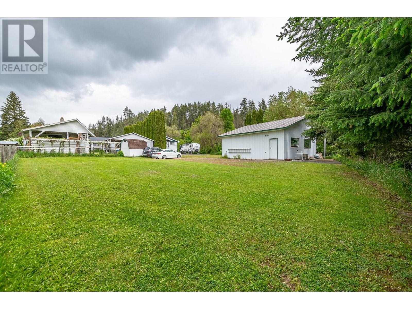 6601 97A Highway, Enderby, BC - Outdoor