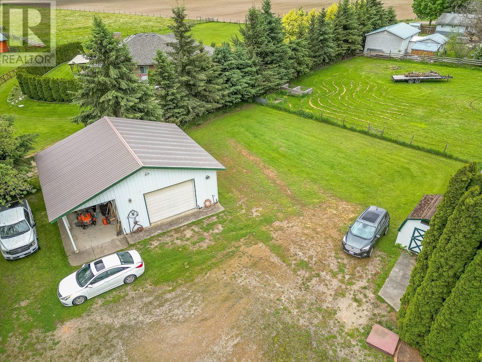 6601 97A Highway, Enderby, BC - Outdoor